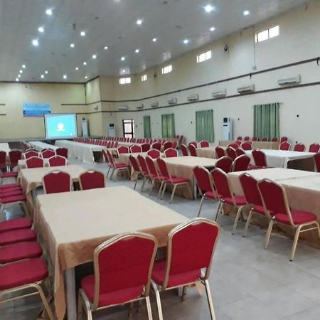 Eemjm Hotels And Suites Limited Uyo Eksteriør bilde