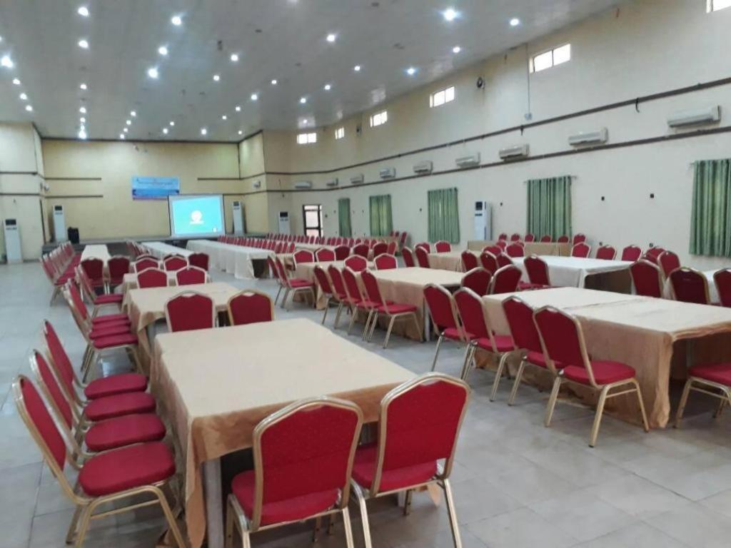 Eemjm Hotels And Suites Limited Uyo Eksteriør bilde